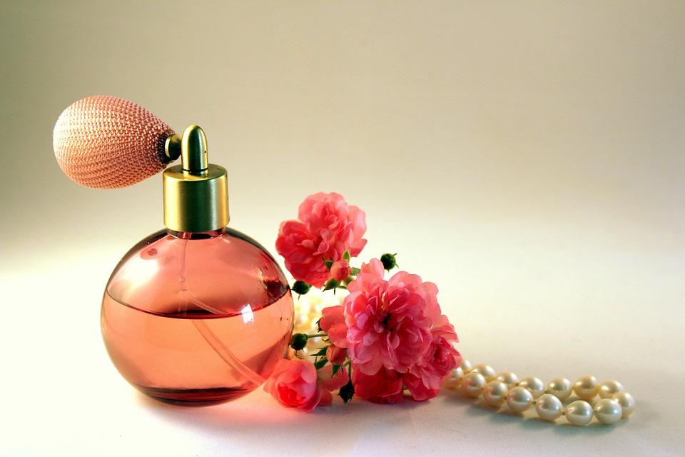 ilustrasi promosi parfum (pixabay.com)
