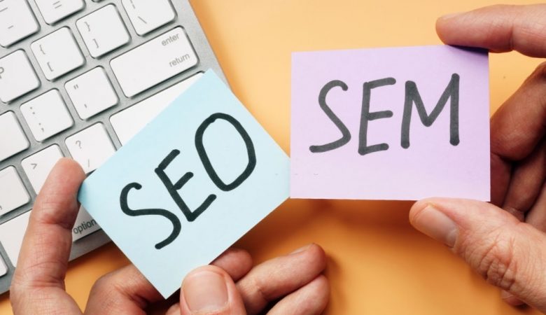 Perbedaan antara SEO dan SEM (REDComm/iStockphoto)