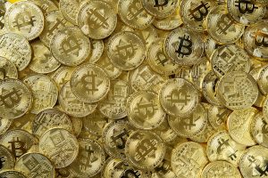 Mulai mencari keuntungan dengan trading bitcoin - @rawpixel.com