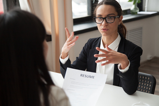 Melakukan interview di perusahaan lain - @istock